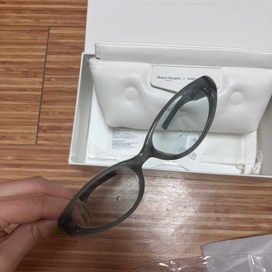 젠틀몬스터X마르지엘라 MM213 상품이미지3