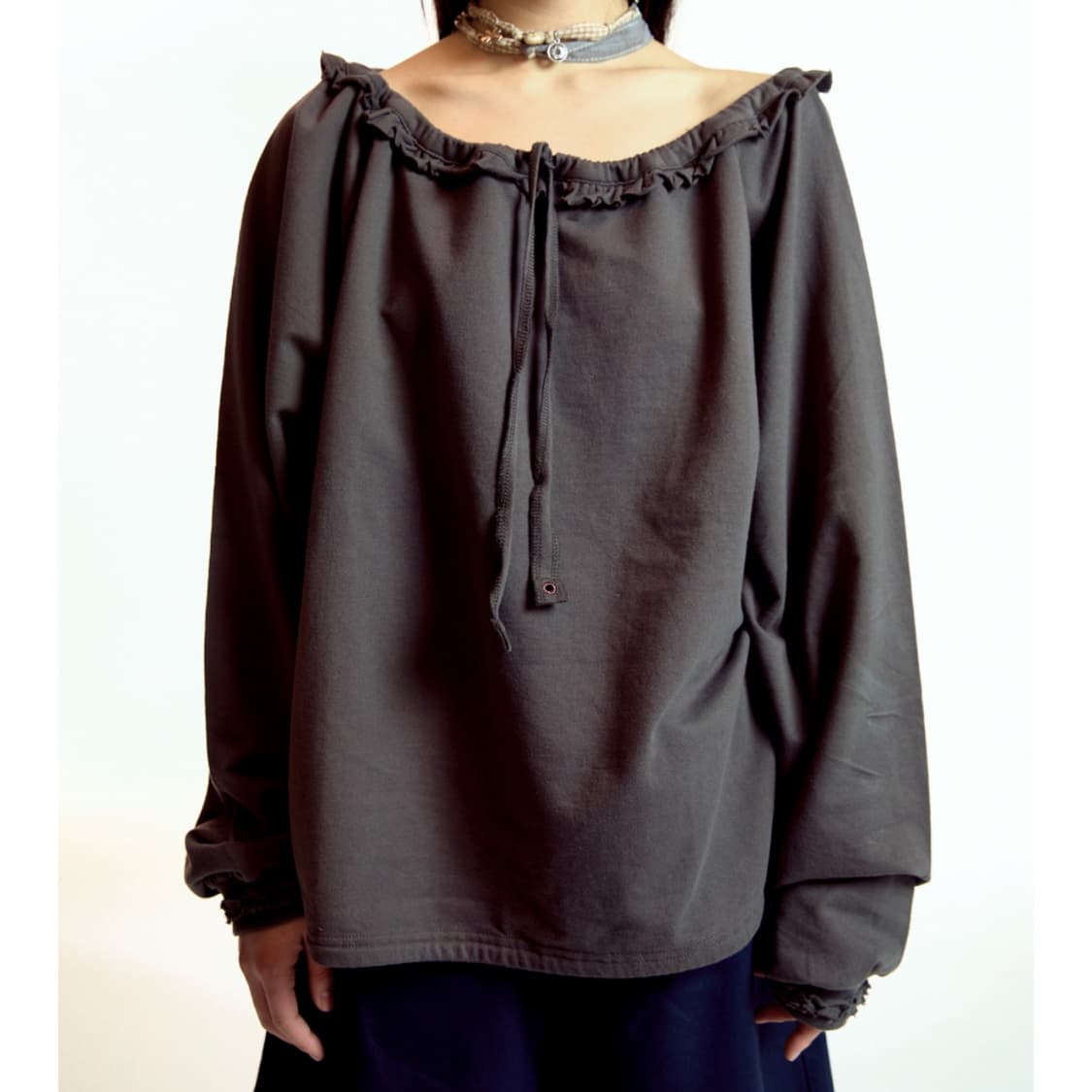 [2] 코이세이오 드로스트링 롱슬리브 차콜 DRAWSTRING 드로우 상품이미지6