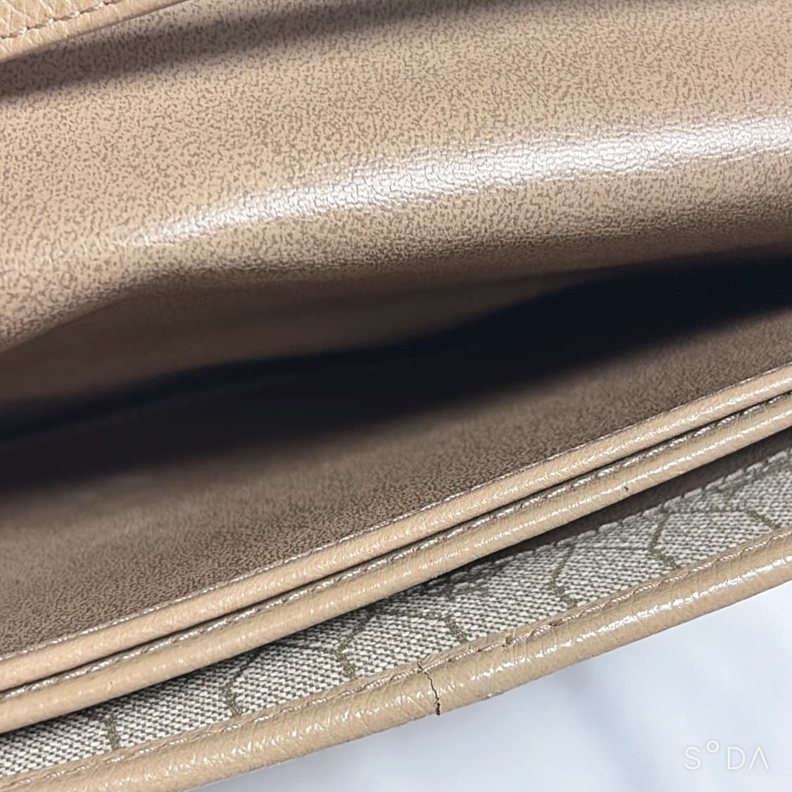 디올 빈티지 헥사곤 반달 크로스백 상품이미지9