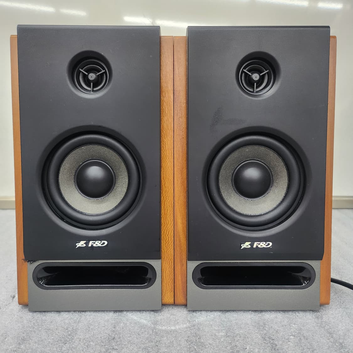 캔스톤 F&D R25 블루투스 모니터스피커 상품이미지2