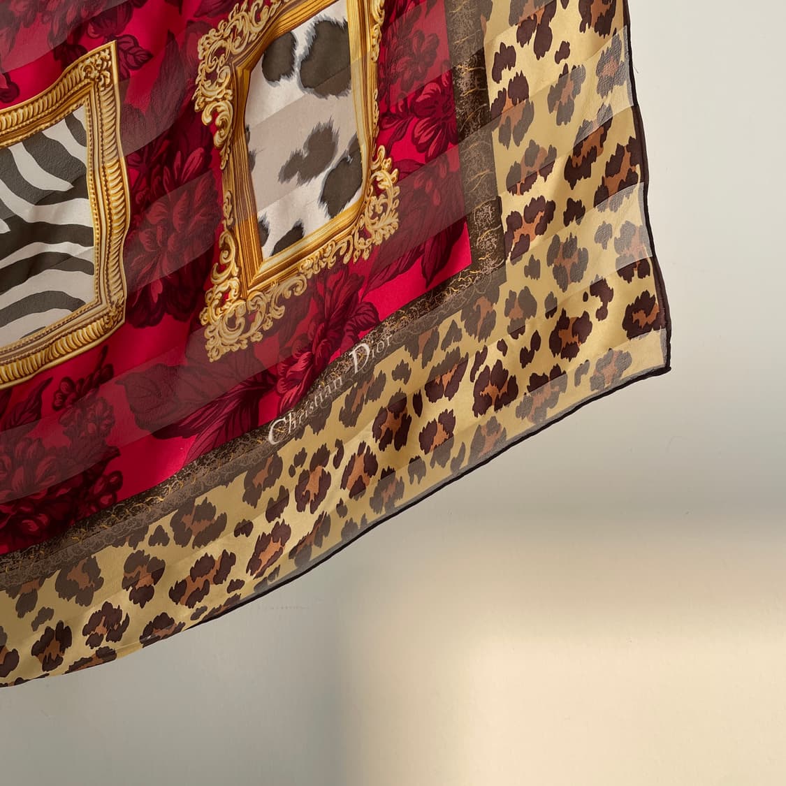 크리스찬 디올 85 까레 플라워/레오파드 스카프 상품이미지3
