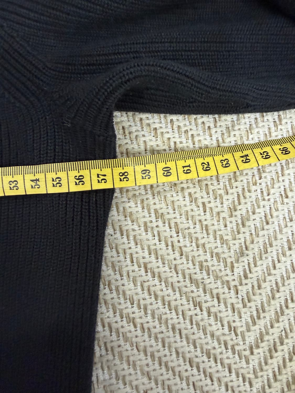 정품) COS 코스 남성 레귤러핏 블랙 니트 스웨터 M 상품이미지8