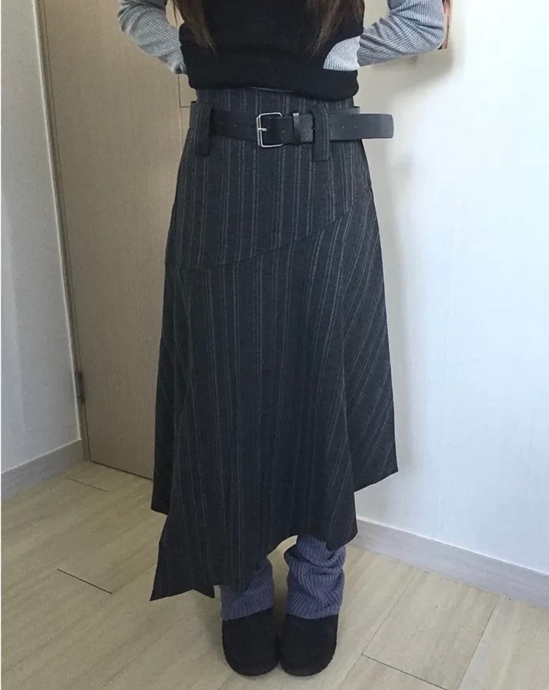 미드미하우스 스트라이프 언발 스커트 상품이미지2