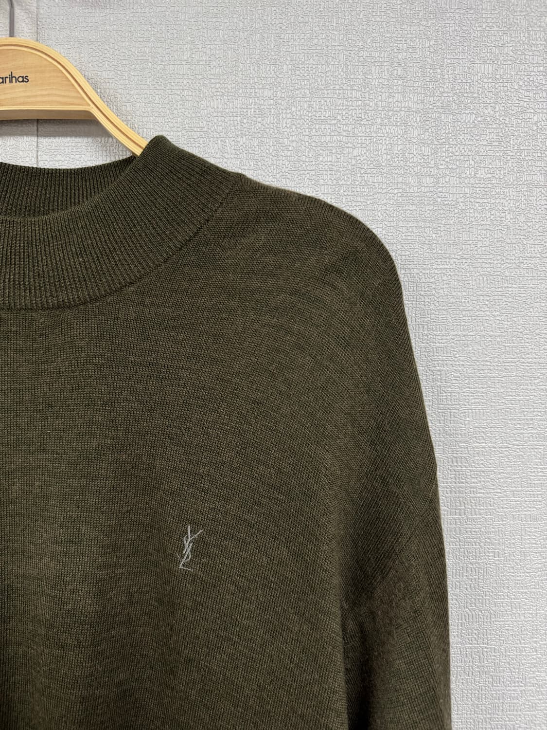 생로랑 긴팔 티셔츠 상품이미지2