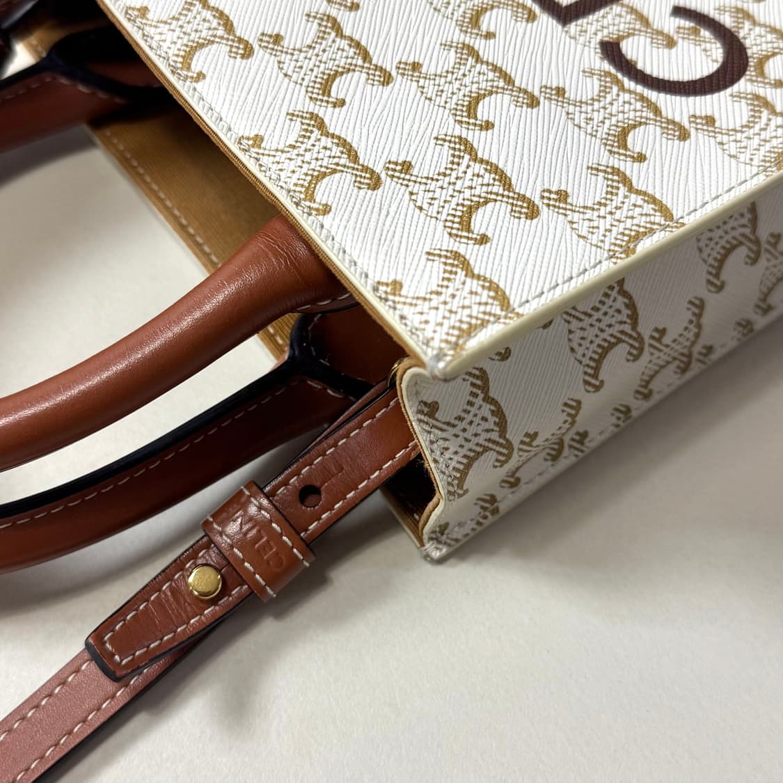 [백화점판/당일출고]셀린느 트리오페 미니 카바스백 / 크로스백 상품이미지5