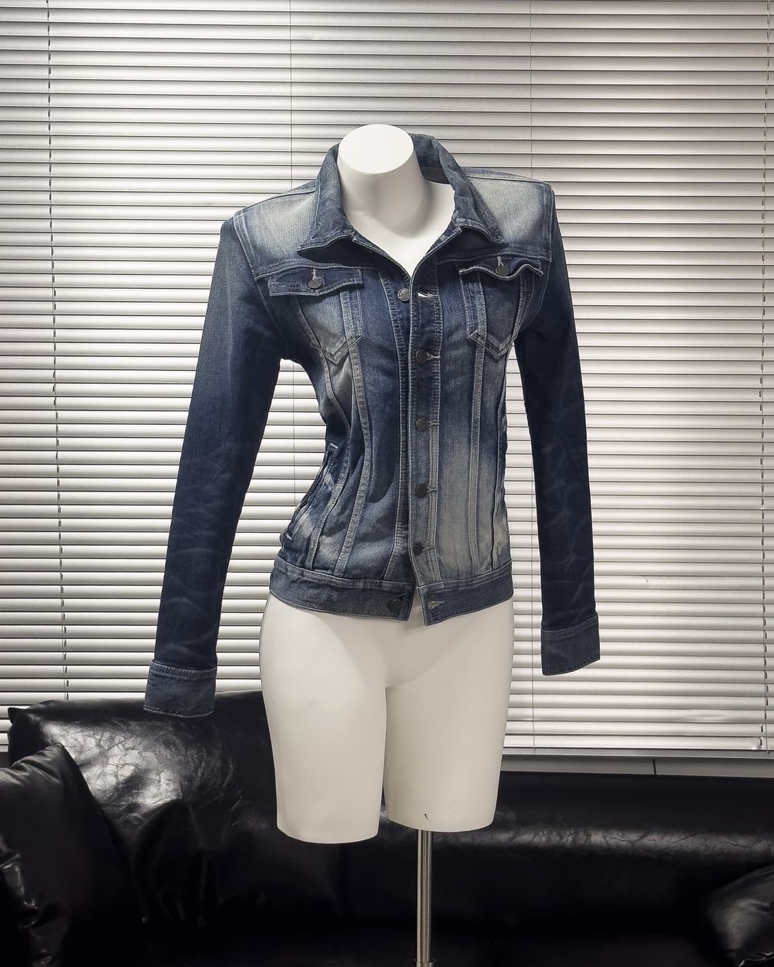 {FUGA} Wrinkle Wash Slim Denim Jacket    상품이미지1