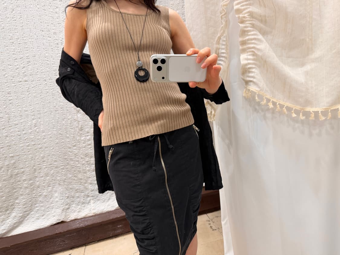 Zip-up shirring midi skirt 상품이미지3