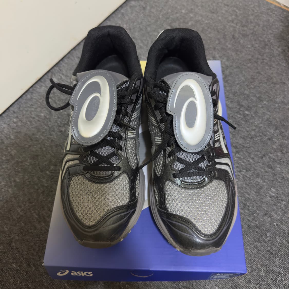 아식스 더뮤지엄비지터 콜라보 275사이즈 상품이미지2