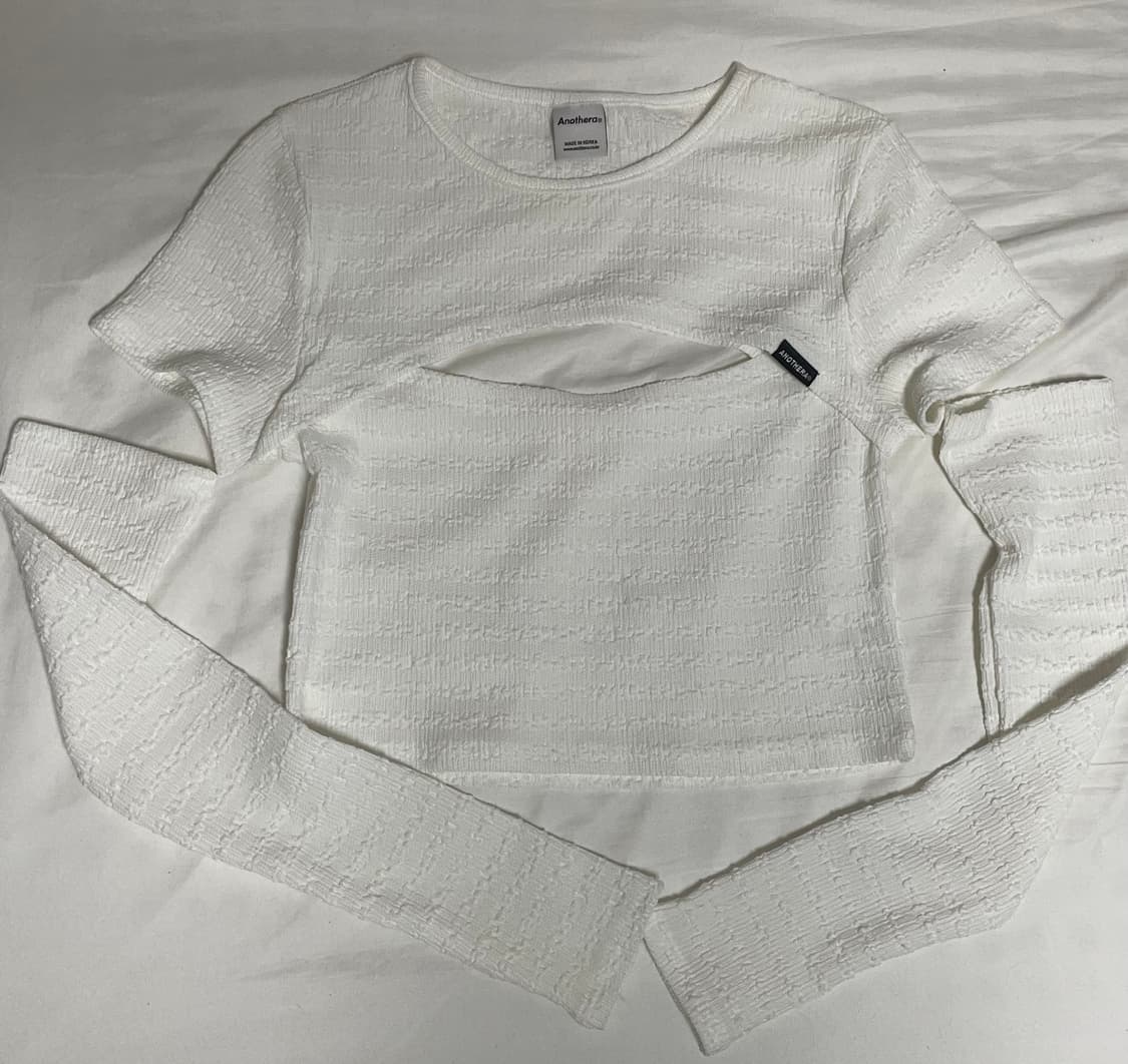 어나더에이 롱슬리브 컷아웃 티 상품이미지1