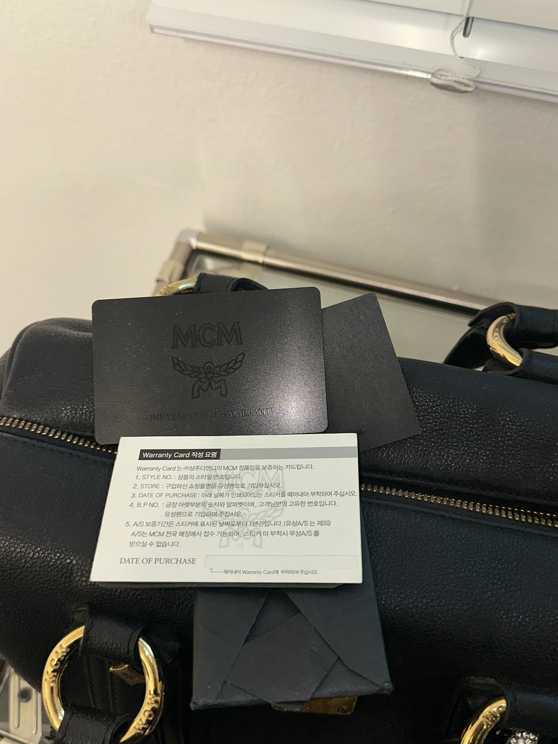 성주택)MCM 토트백 블랙 금장 인보이스(매장탭) 상품이미지7