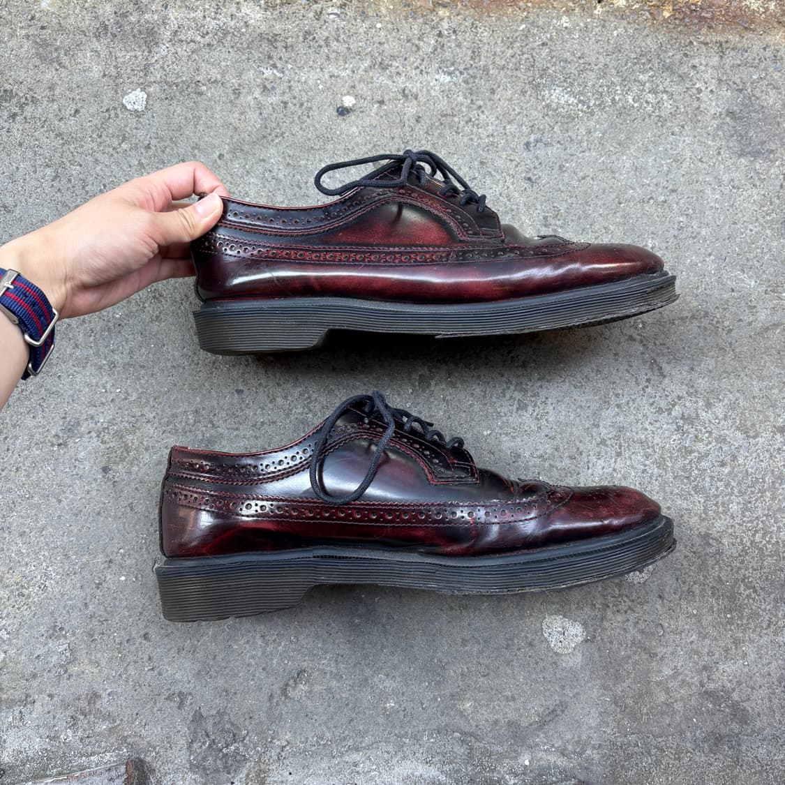 Dr. Martens 닥터마틴 윙팁 로퍼 (270) 상품이미지4