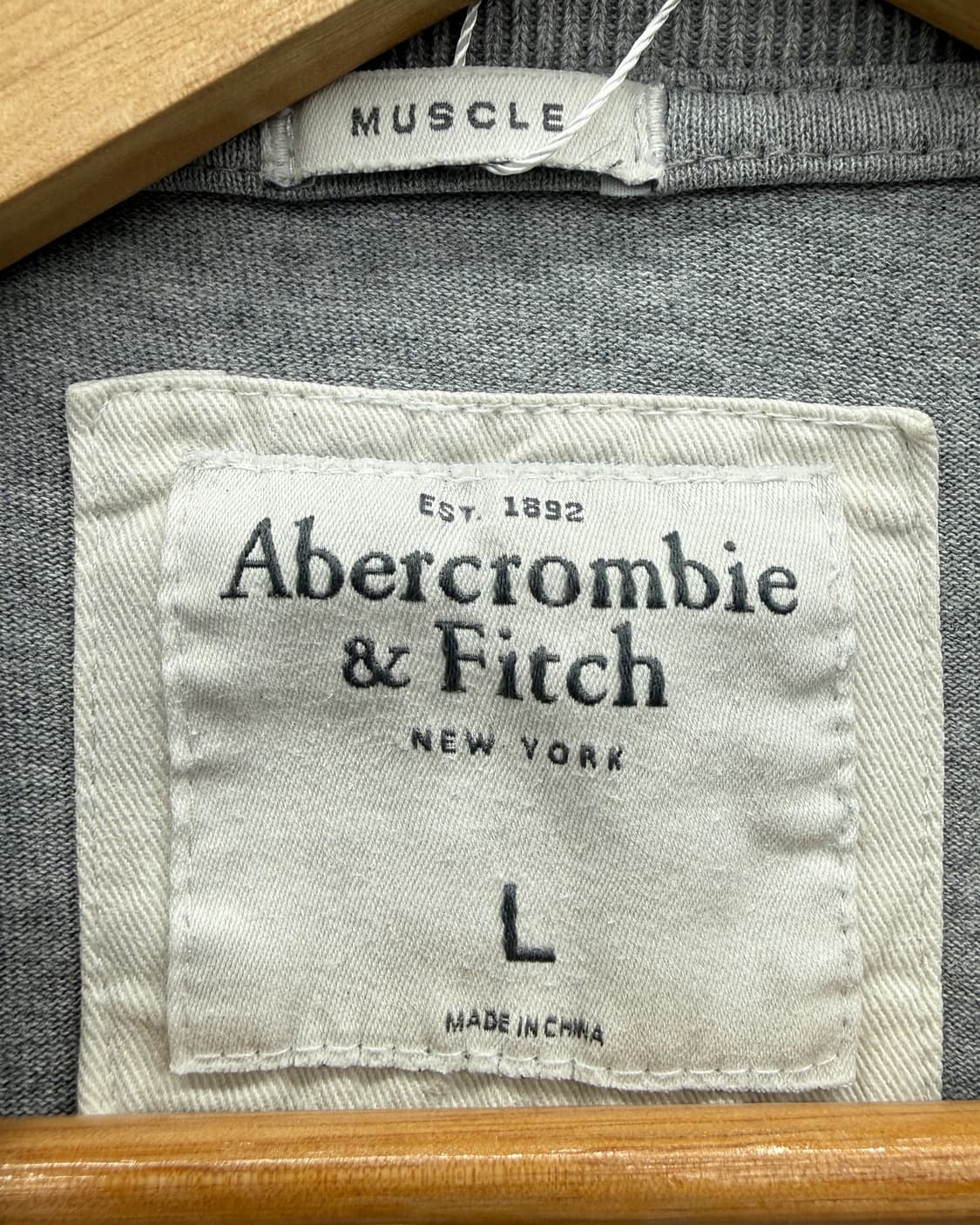 Abercrombie&FItch 불독 그래픽 롱 슬리브 티셔츠 상품이미지3