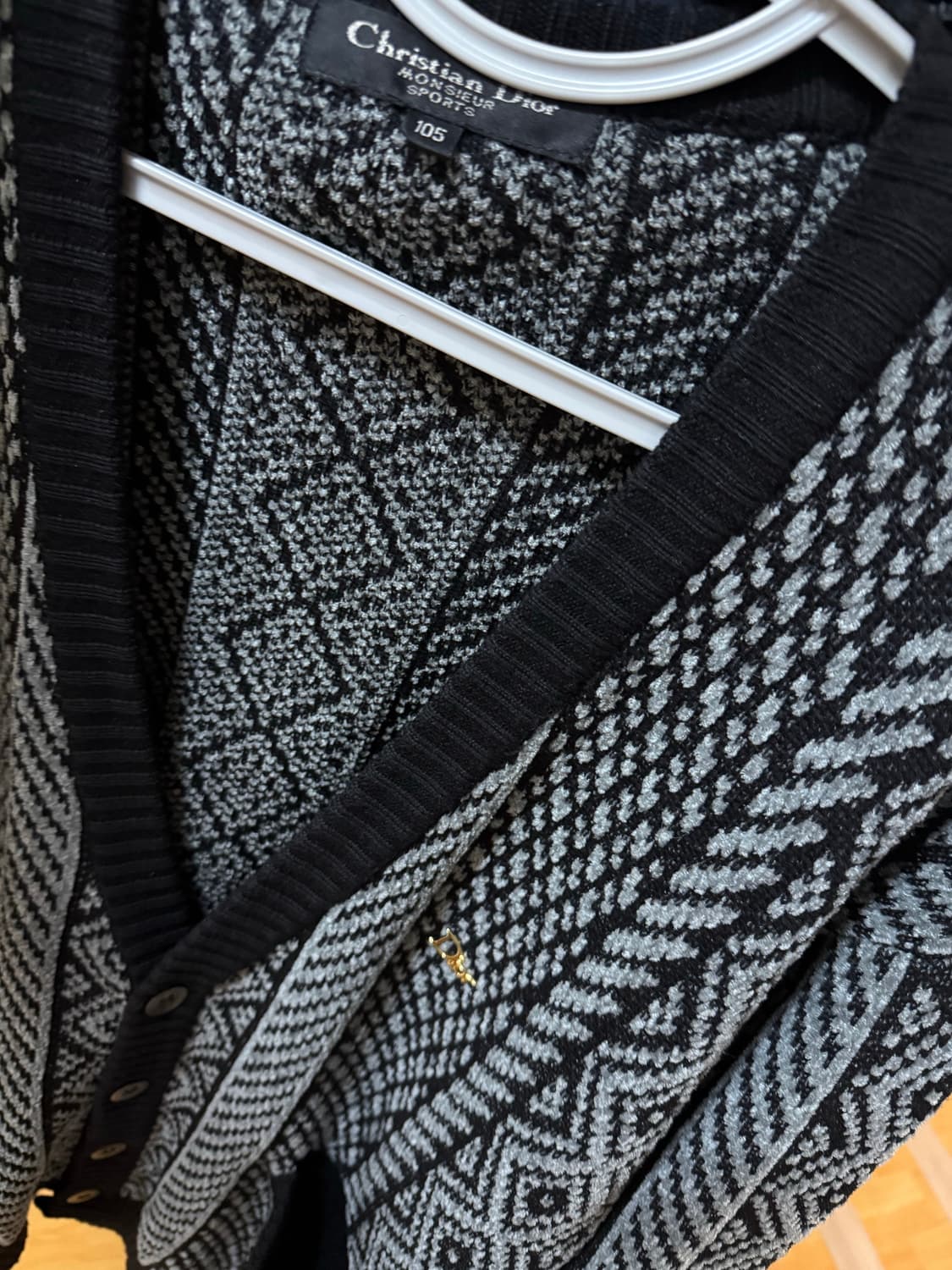 안냐세요 christian dior 가디건 105 사이즈 판매합니다!  상품이미지2