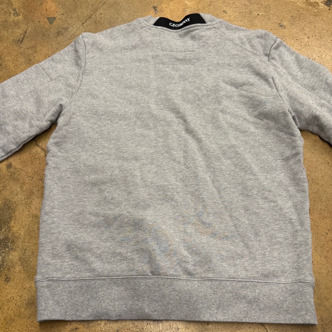 [정품] C.P.컴퍼니 그레이 맨투맨 티셔츠 b15 상품이미지4