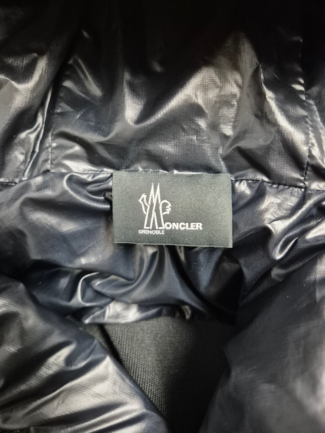 몽클레어 그레노블 패딩 상품이미지9