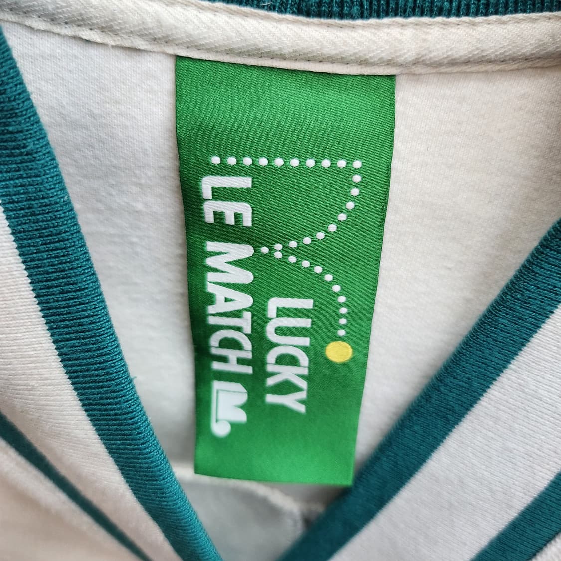 럭키마르쉐 로고 가디건 free(L) 남여공용 상품이미지5