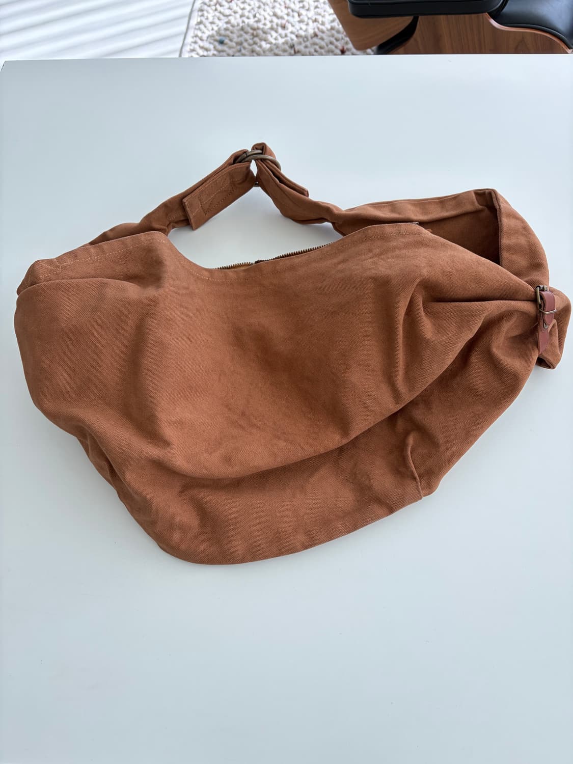 캐피탈 호버 백 브라운 상품이미지1