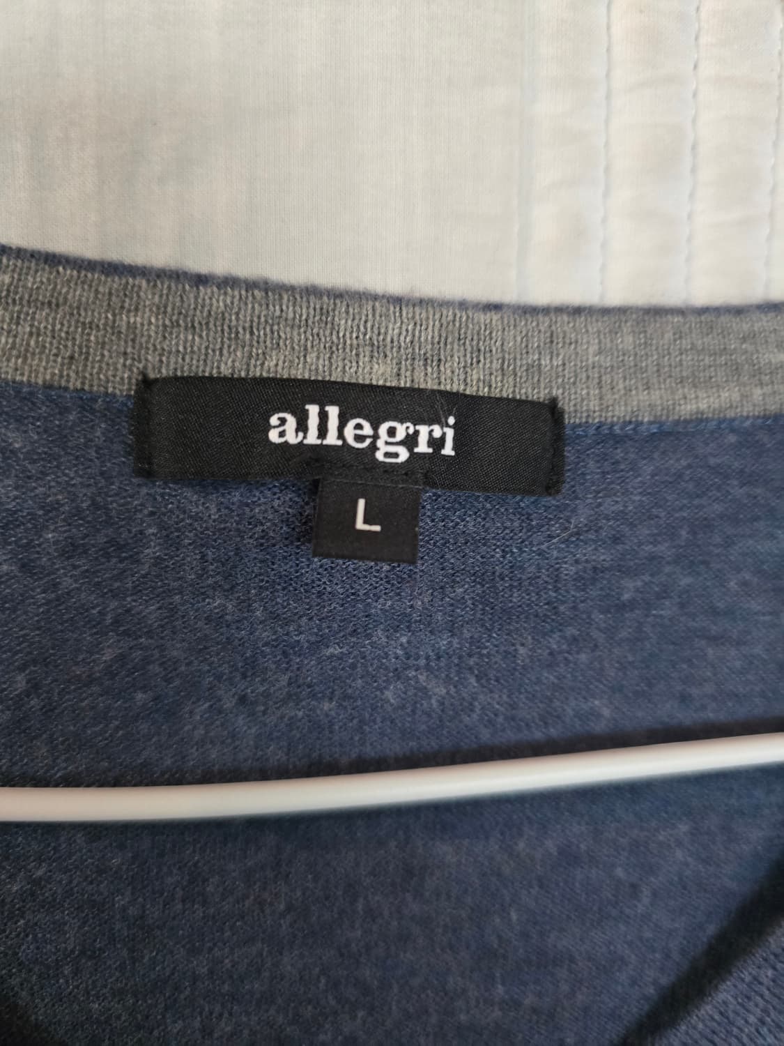 allegri 알레그리 브이넥 니트 상품이미지4