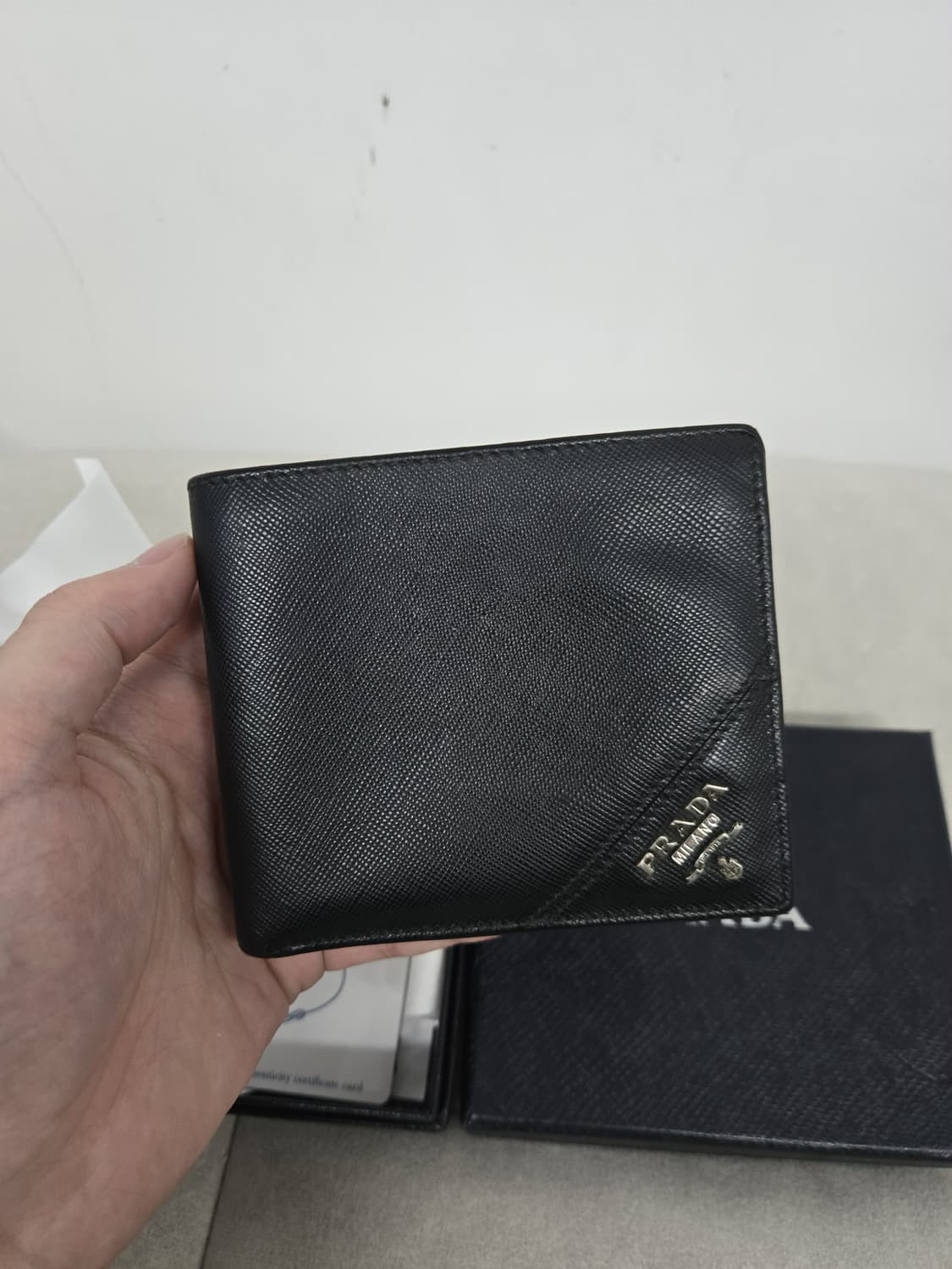 [보증서 정품]프라다 사피아노 반지갑 상품이미지1