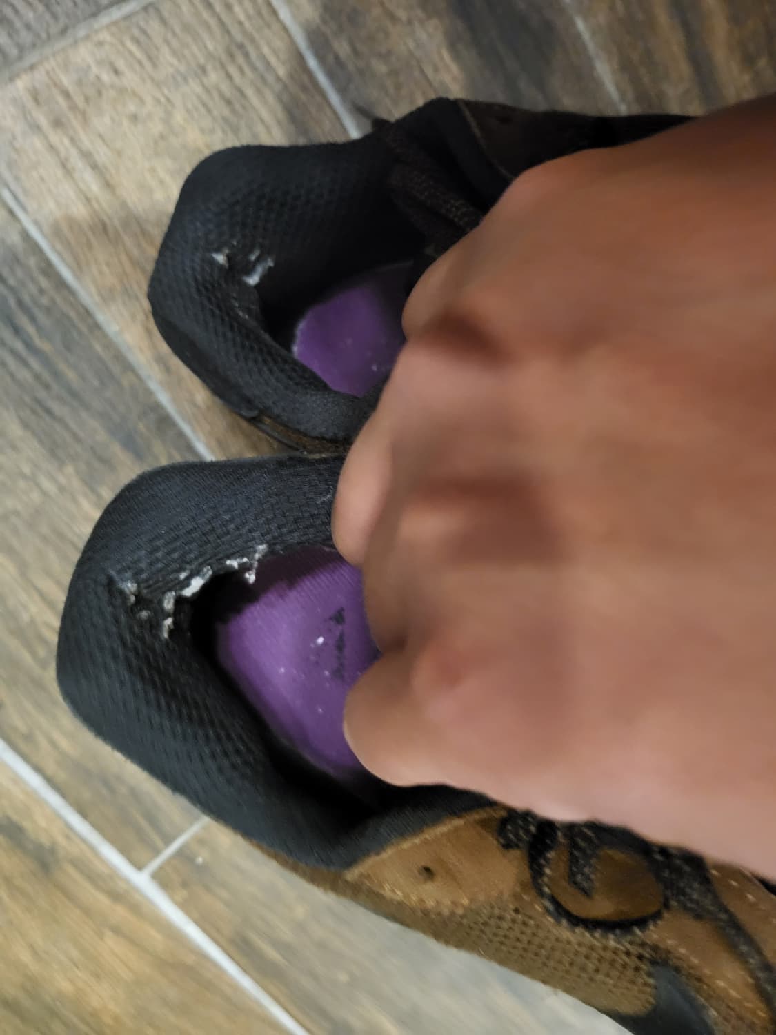 스우시 로고 로우탑 스니커즈 265 상품이미지3