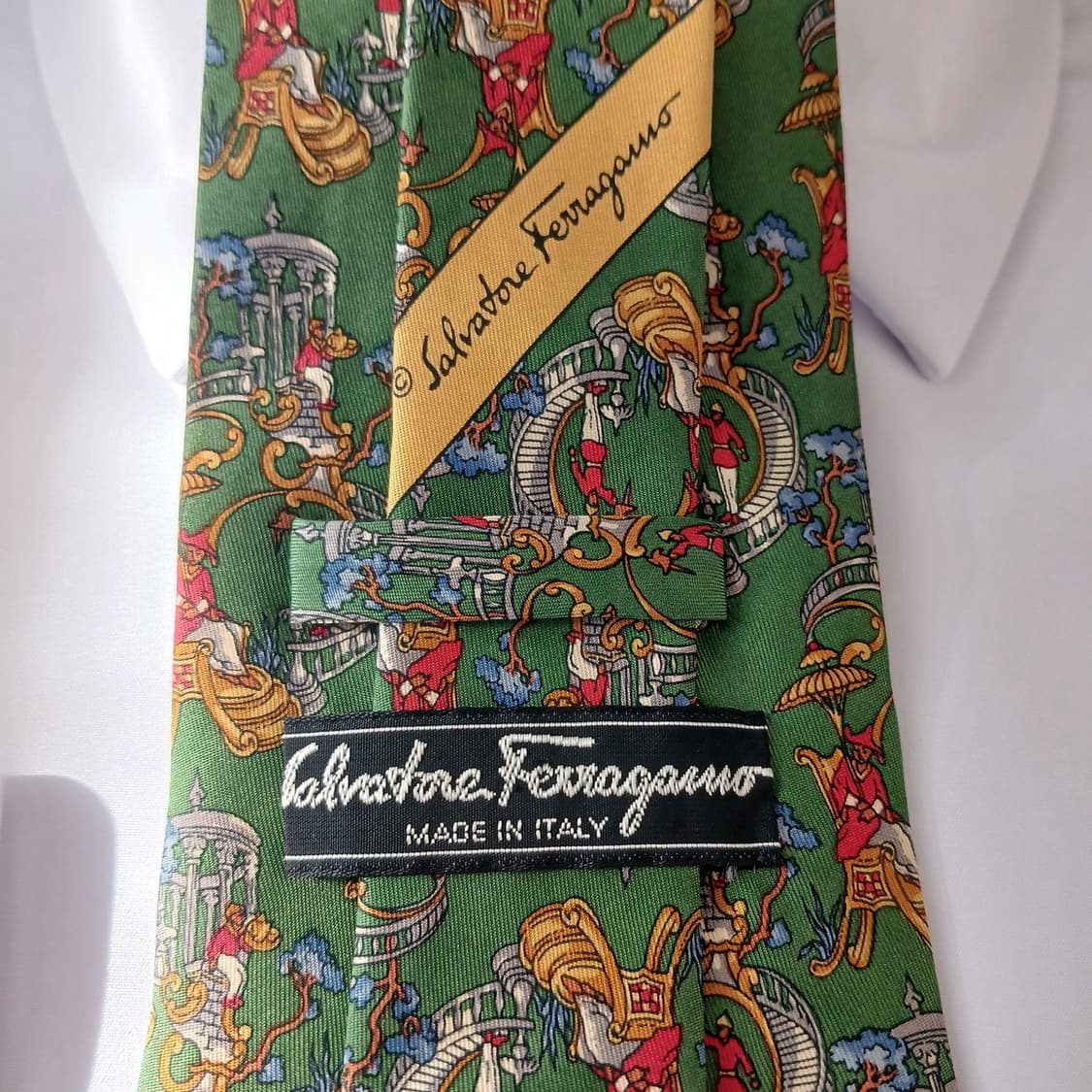 페라가모 실크 다크그린 아트 모티브 넥타이 9.2cm B등급 A19043 상품이미지5