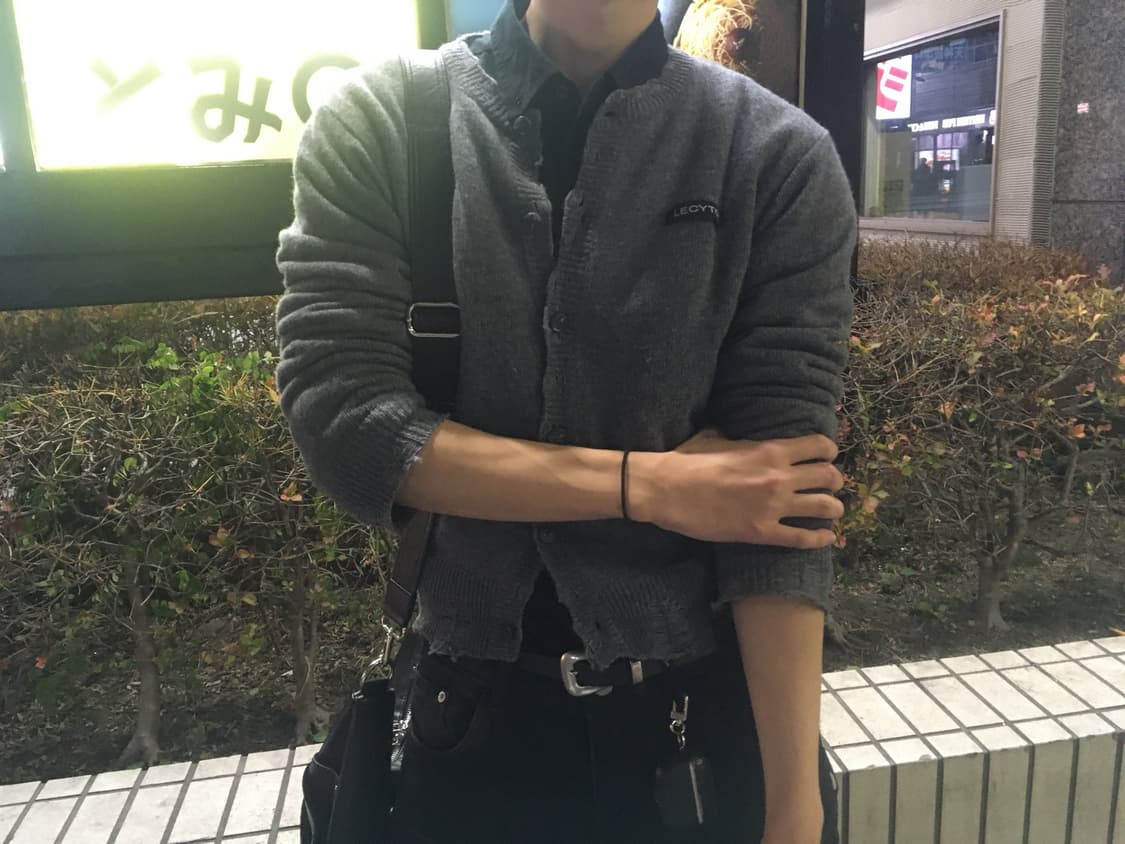 LECYTO Destroyed Round Wool Cardigan 상품이미지2