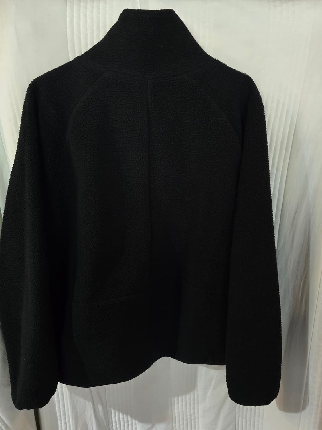 헤지스 블랙 뽀글이 플리스 집업 상품이미지3