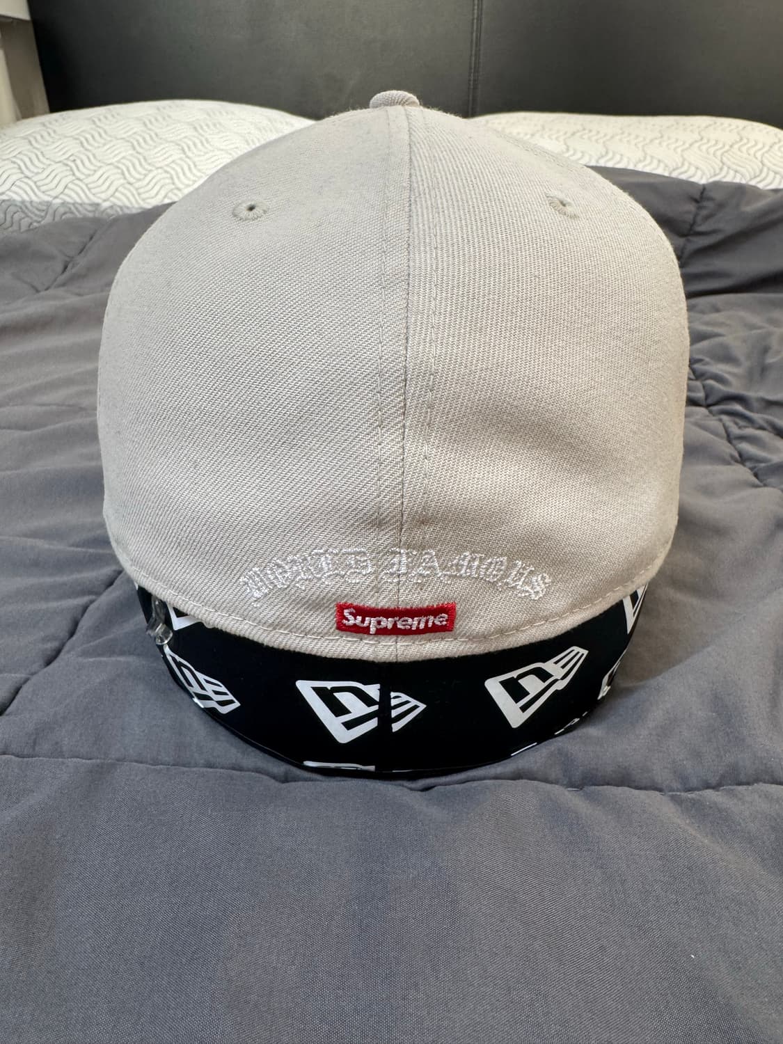 뉴에라 슈프림 59FIFTY 골든 크로스 (60.6cm) 상품이미지2