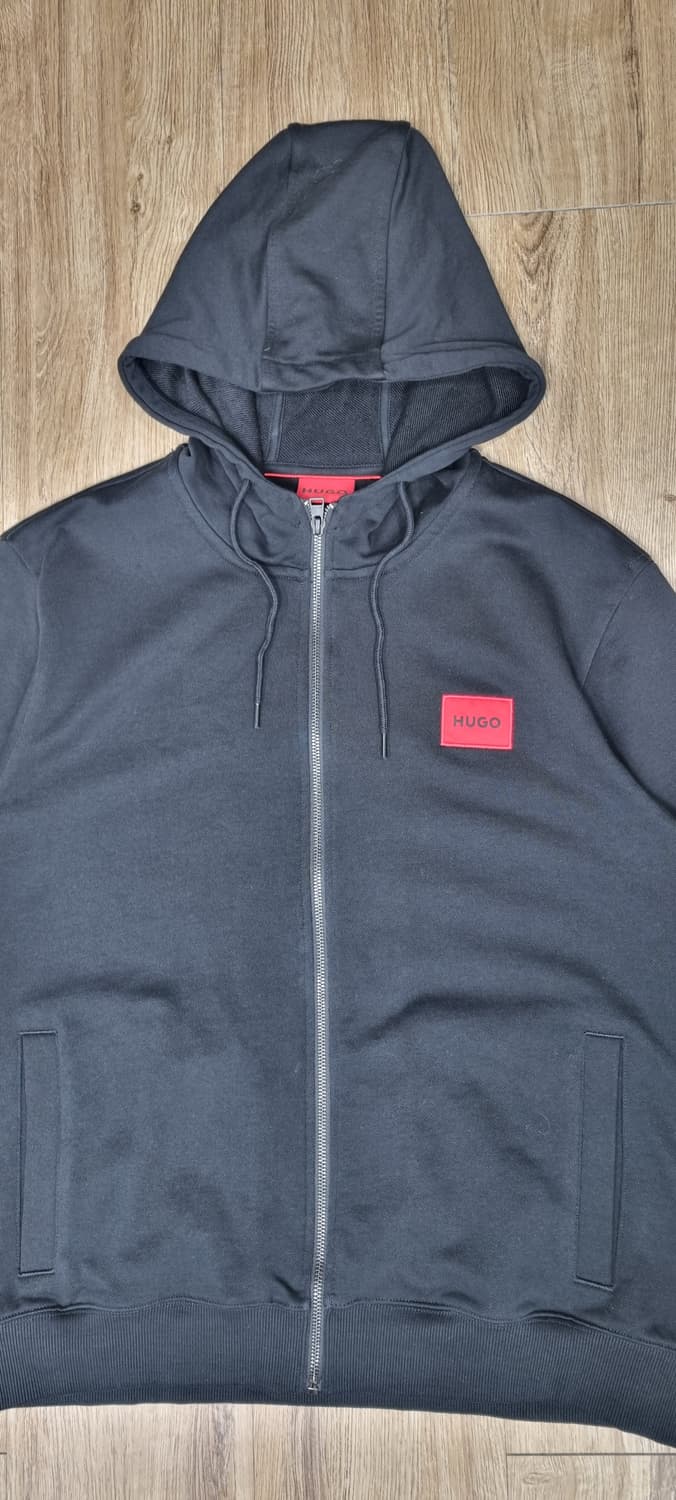 휴고보그 코튼 테리 후드집업 XL _ 남성가단 _ 58cm

총장_ 71 상품이미지3