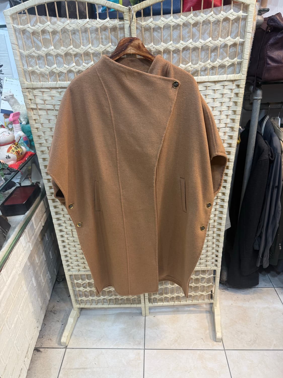 Free 정품 셀린느 롱 케이퍼 코트 팝니다 상품이미지6