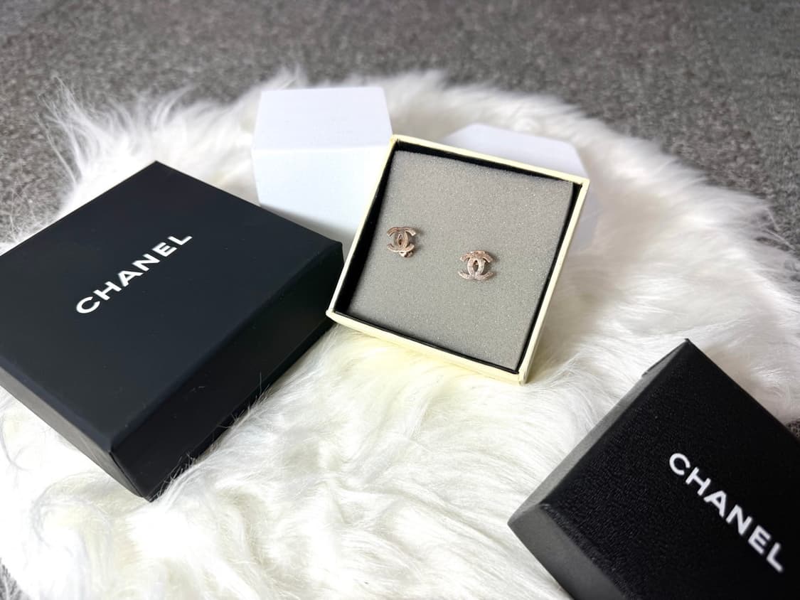 샤넬 심플 로즈골드 이어링 상품이미지6