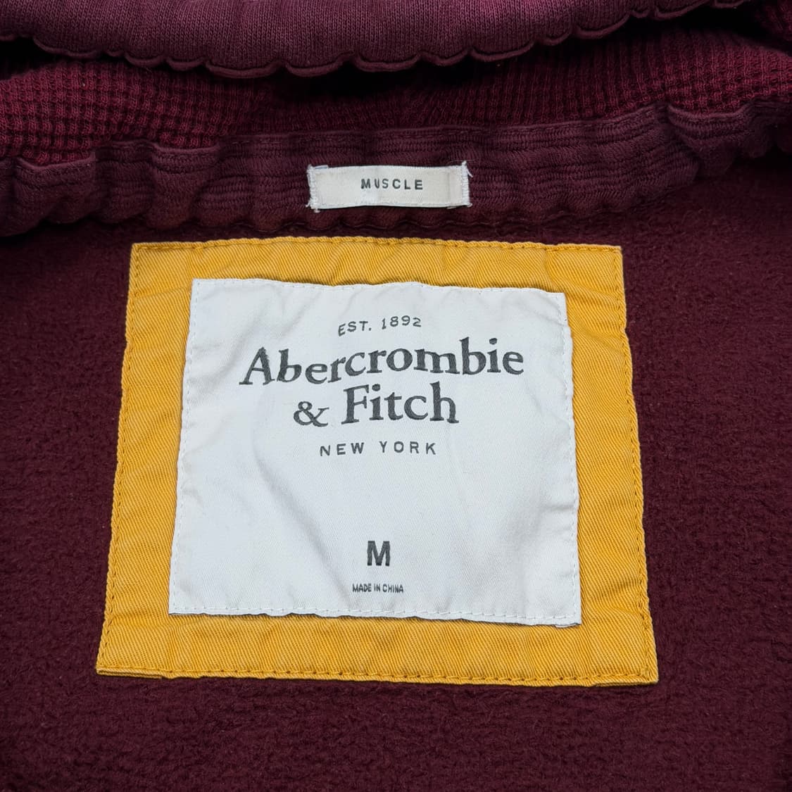 아베크롬비 빈티지 스펠로고 Y2K 데미지 디테일 후드집업 자켓 버건디 M 상품이미지4