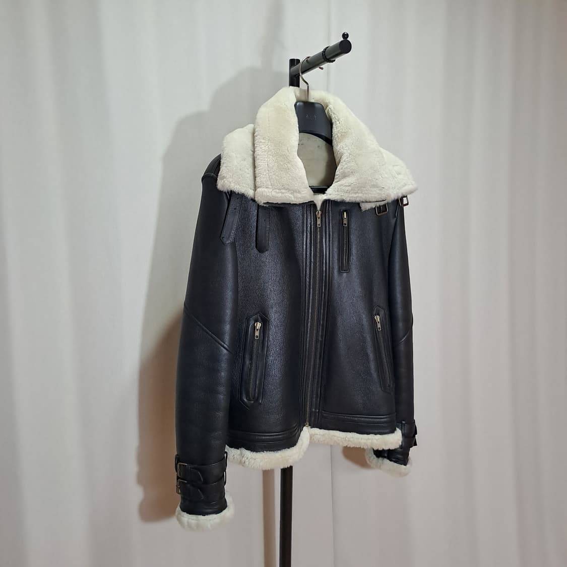 (택포) 램스킨 이중카라 블랙 무스탕 105 B84 상품이미지3