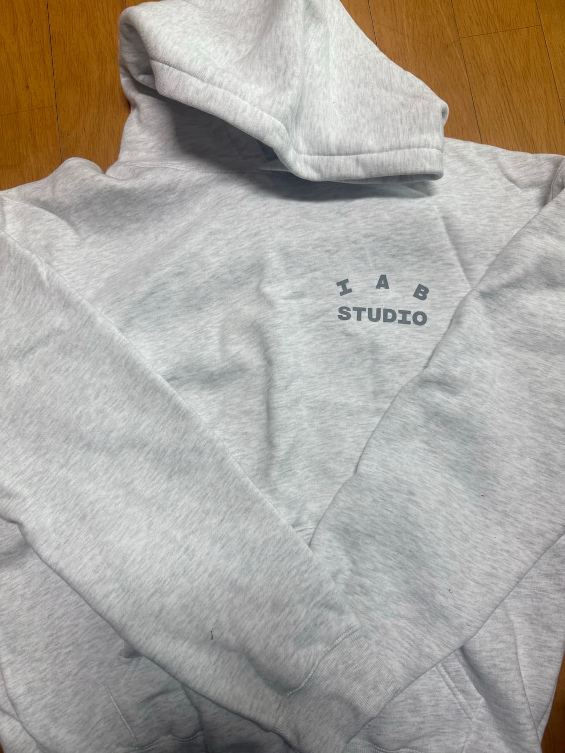 아이앱스튜디오 라이트 그레이 XL 상품이미지1