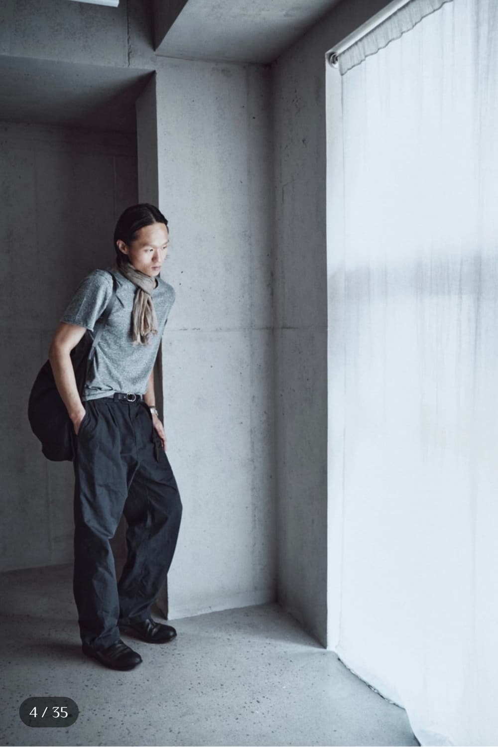 구매) Textured Two-Tuck Trousers 삽니다 상품이미지1