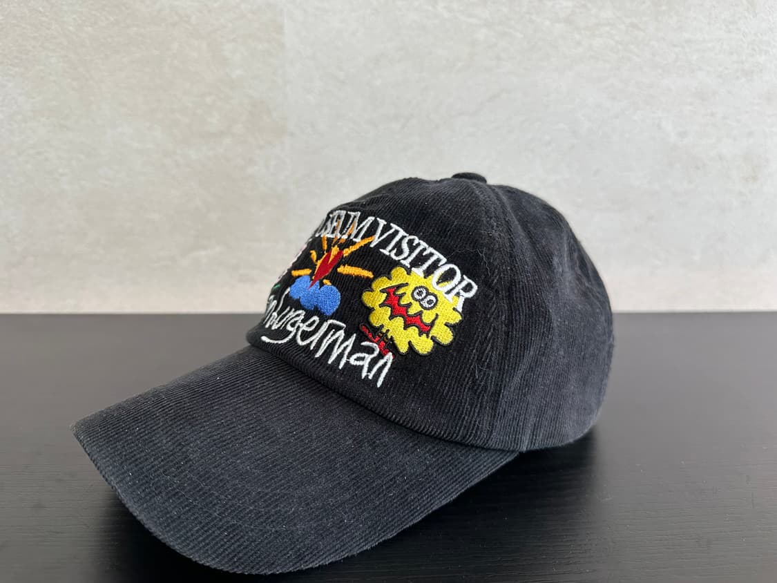 더뮤지엄비지터X존버거맨 모자 판매합니다. 상품이미지1