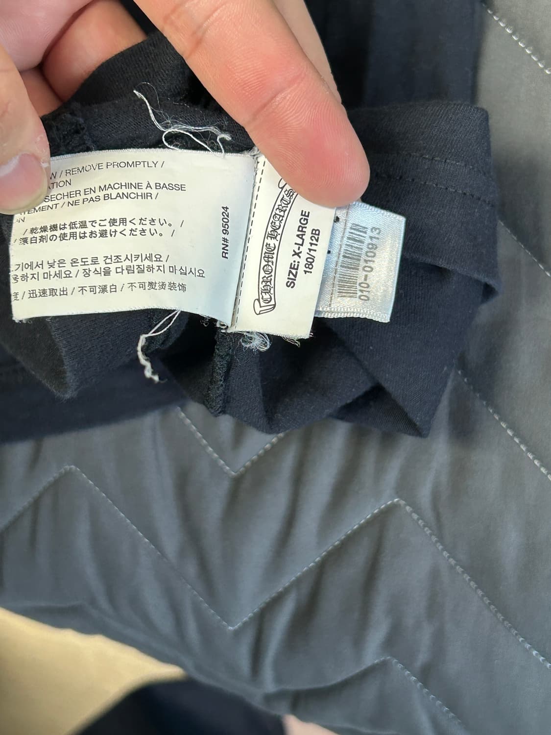 크롬하츠 T-bar 홀스슈 롱슬리브 팝니다! 상품이미지5