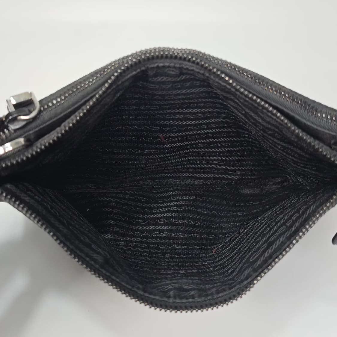 프라다 리나일론 포켓 크로스백 상품이미지8