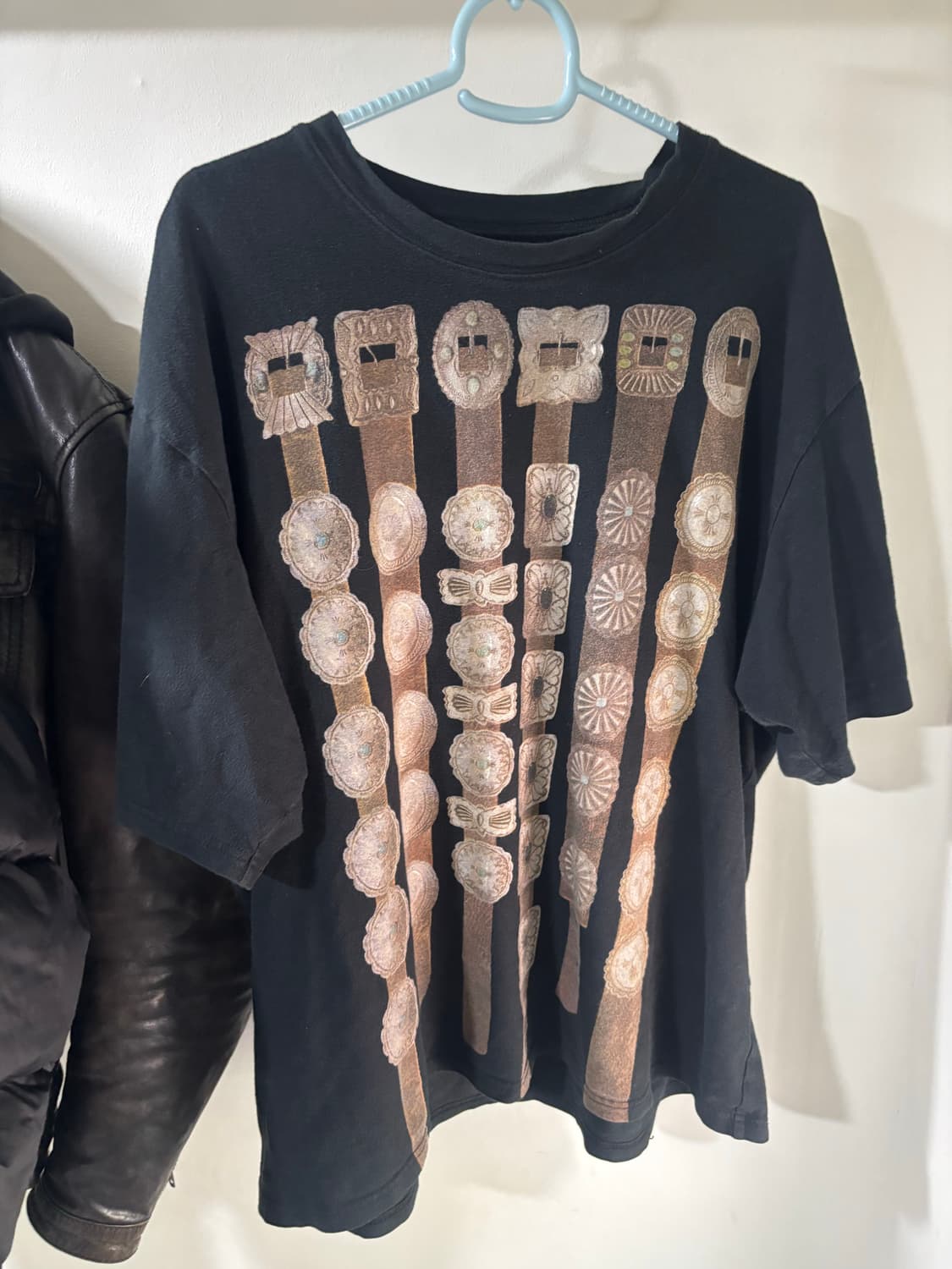 캐피탈 20 크루 티셔츠 블랙 상품이미지1