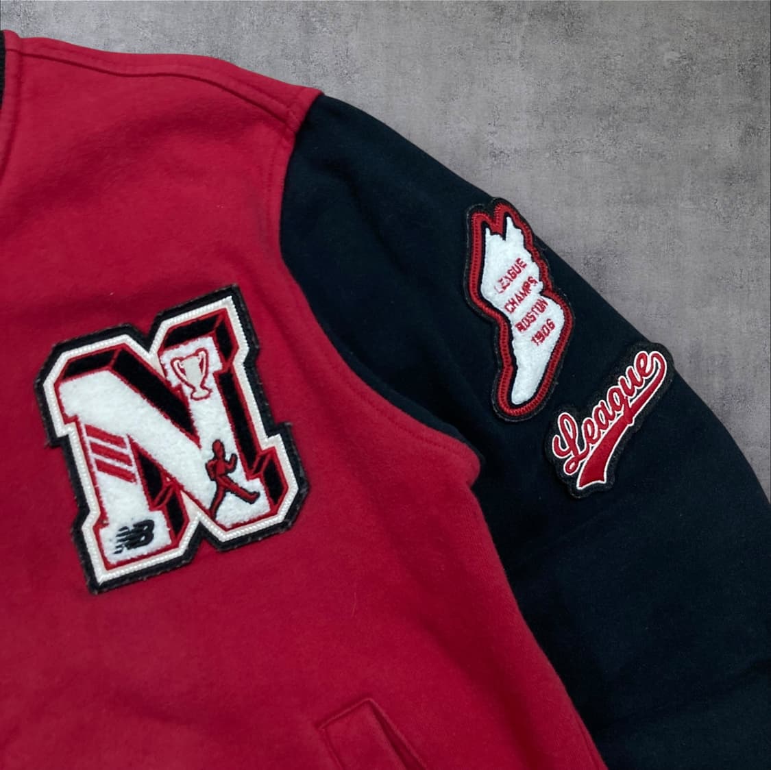 뉴발란스 레드 블랙 배색 코튼 스타디움 자켓 상품이미지2