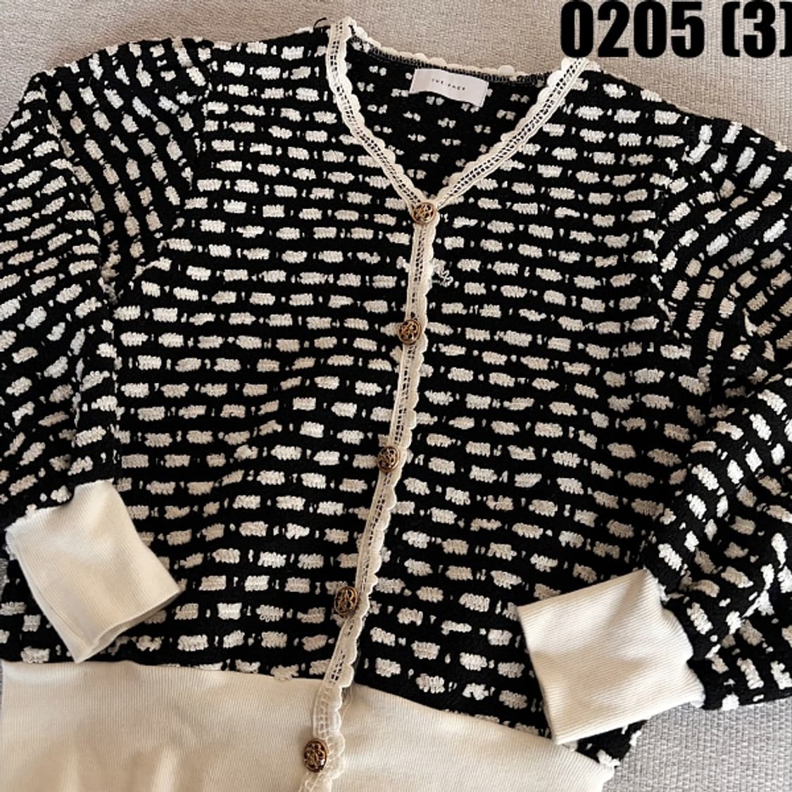 [F] 더 페이지 퍼프소매 금장단추 포인트 러블리 가디건 0205(3) 상품이미지2