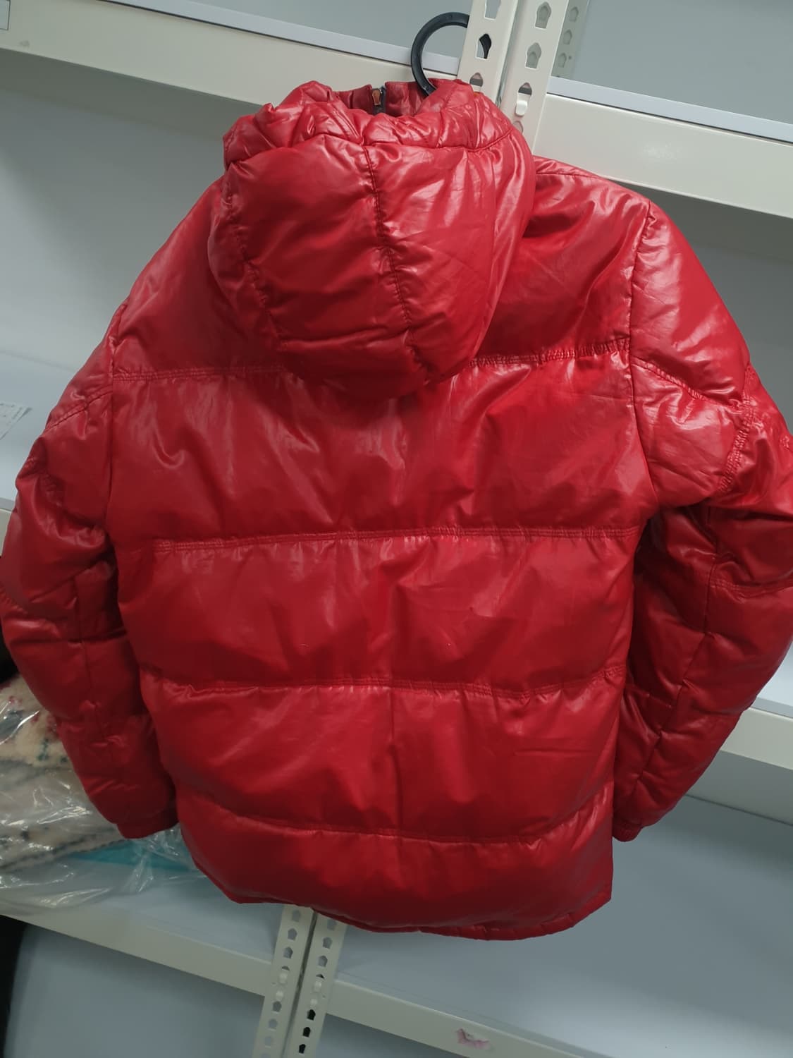 아디다스 정품 스페인 축구 국대 오리털 패딩 95사이즈 팝니다  상품이미지2