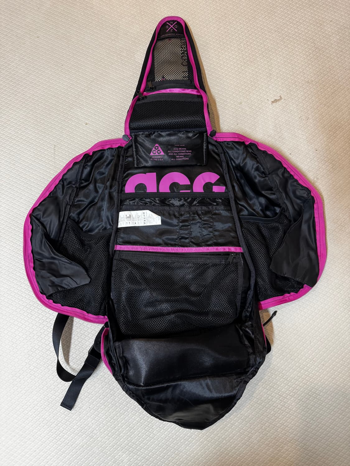 Nike ACG 리스폰더 백팩 (BA6443-011) 블랙핑크 상품이미지3