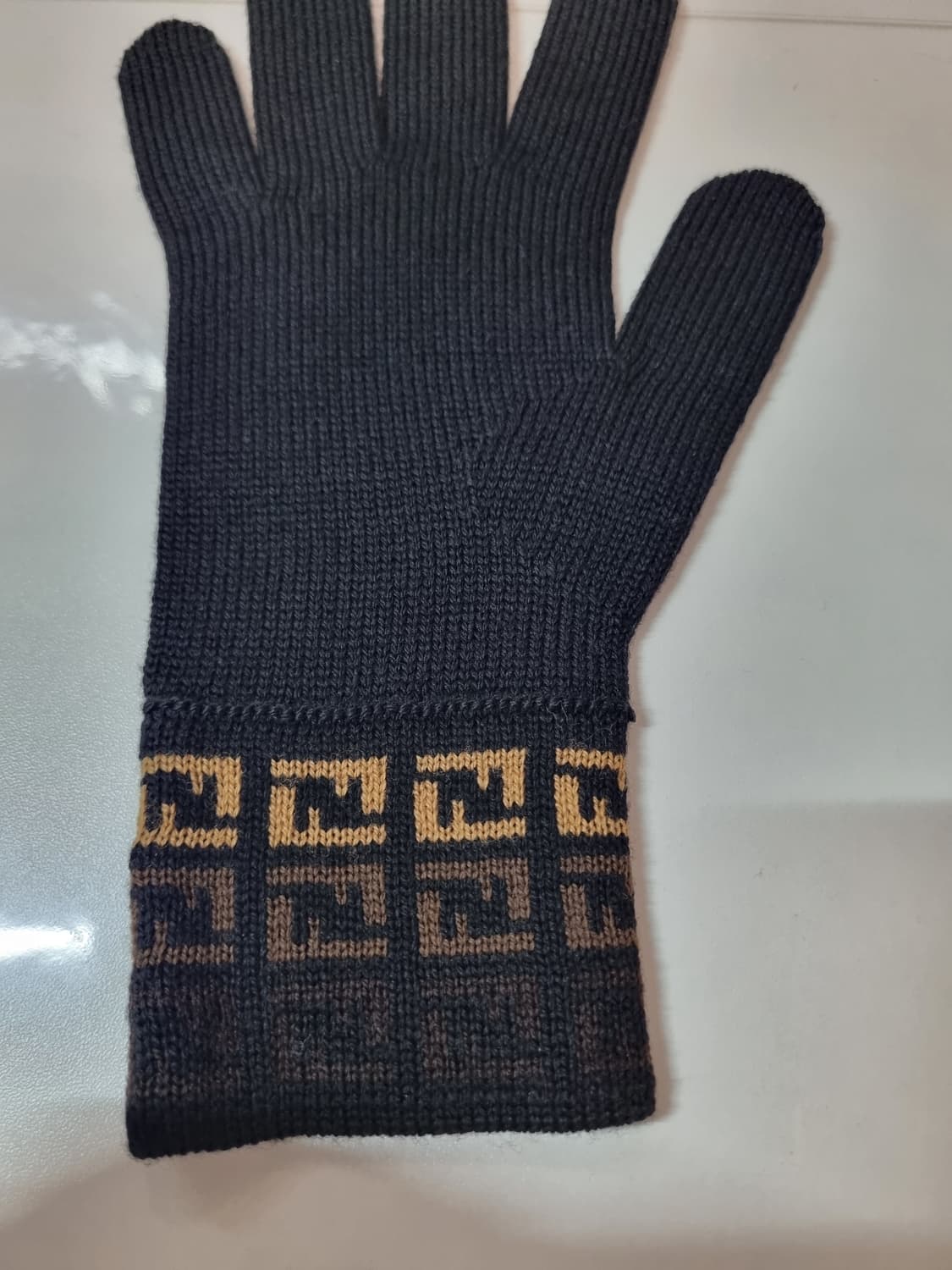 정품 펜디 장갑 상품이미지8