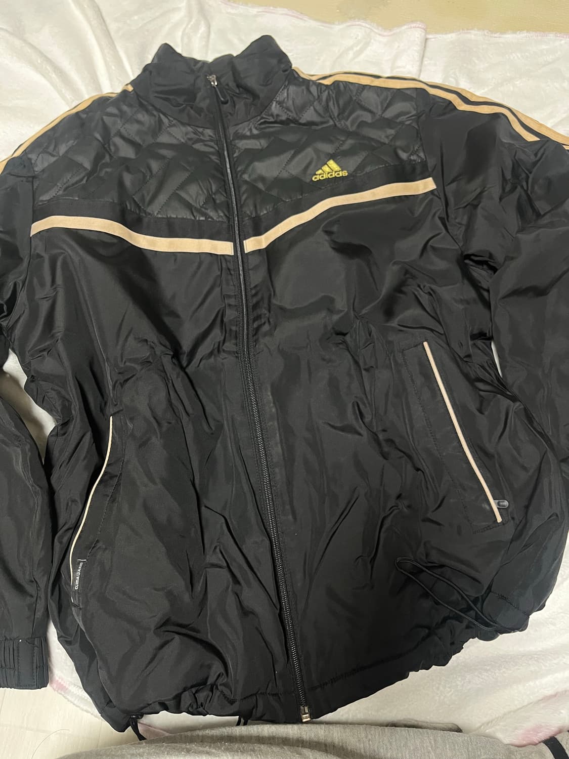 아디다스 경량패딩  상품이미지1