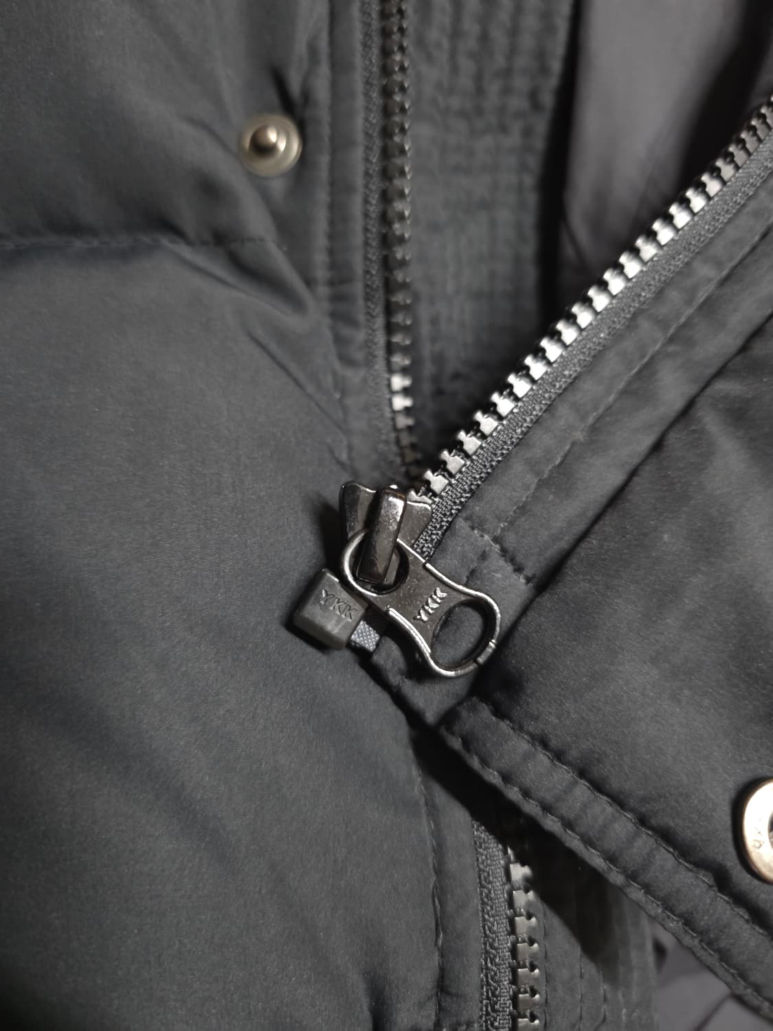 인사일런스 프리미엄 덕다운 패딩점퍼. 싸이즈 105.  남자 상품이미지8