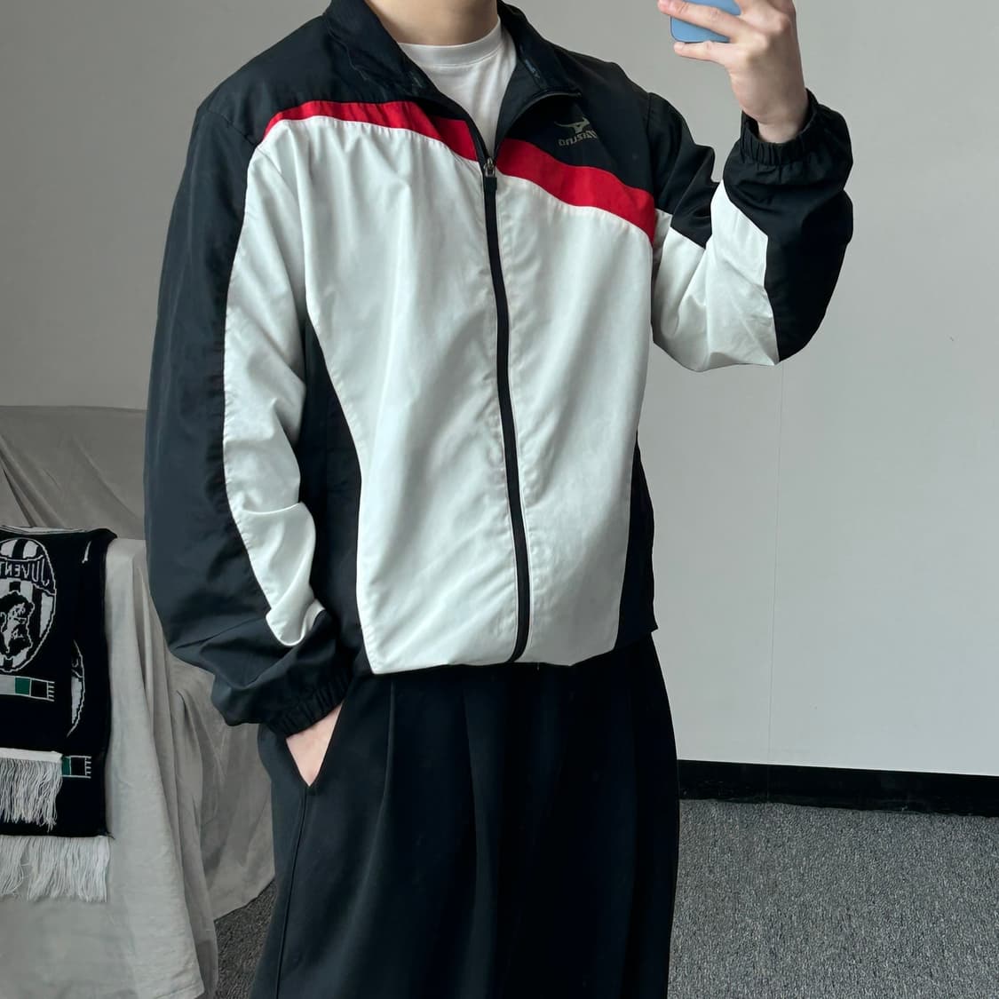 미즈노 올드스쿨 퍼포먼스 바람막이  상품이미지3