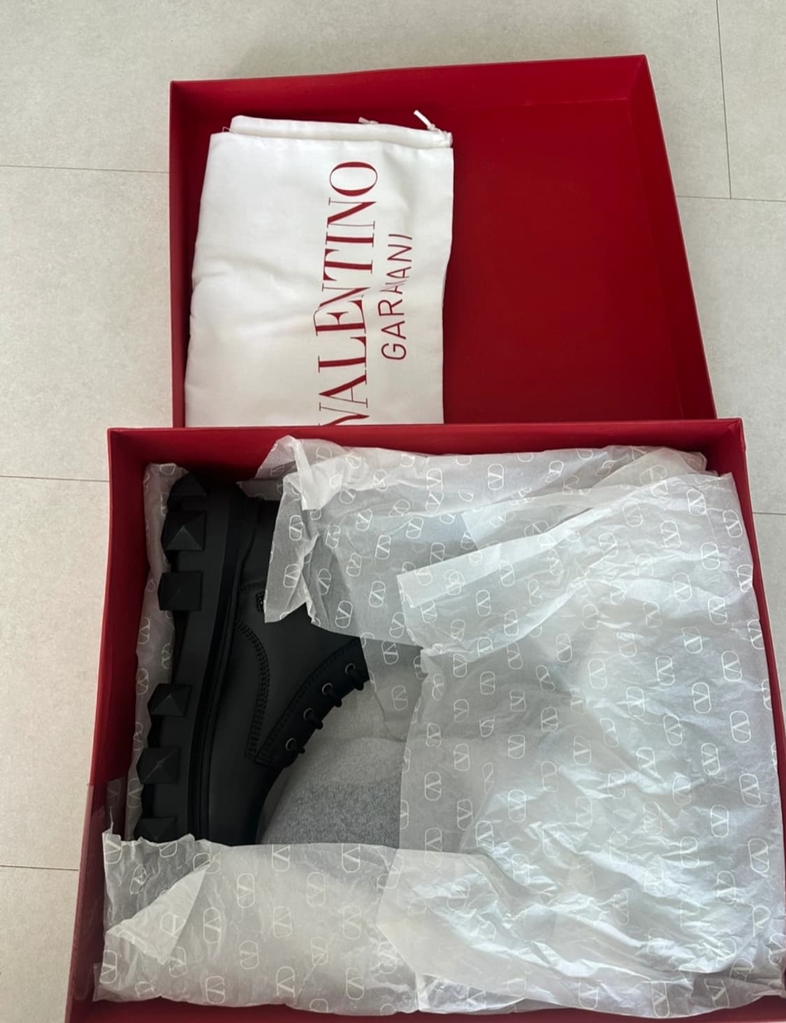 (280)  발렌티노 트랙스터드 카프스킨 부츠 국내매장 정품 상품이미지4