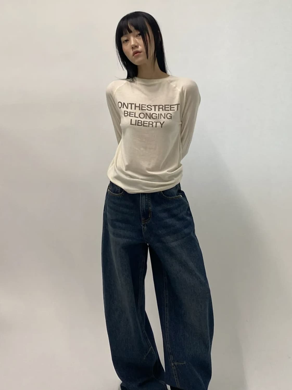 밀로우먼 홀 래글런 티셔츠 크림 상품이미지1