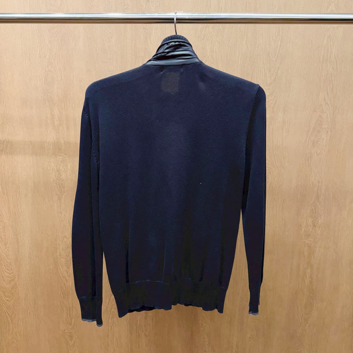 버버리 블랙 라벨 하이넥 니트 집업 자켓 나일론 배색 숄더 탭 블랙 상품이미지4